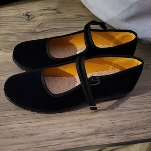 Womens black velvet sneaker style buckle  maryjane new sz7